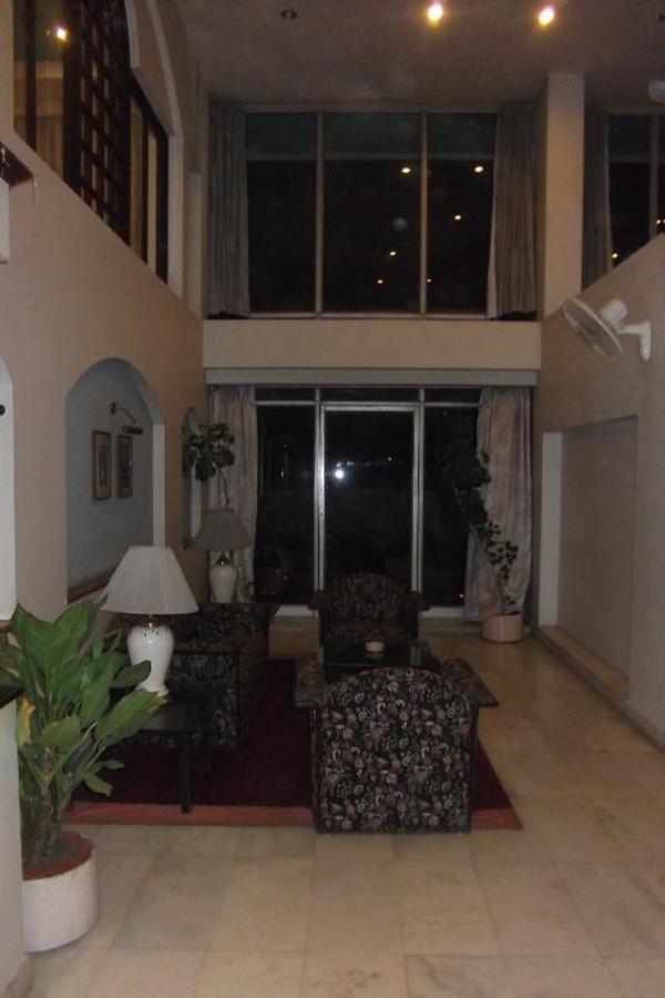 Hotel Bluehill Bhavnagar Exteriör bild