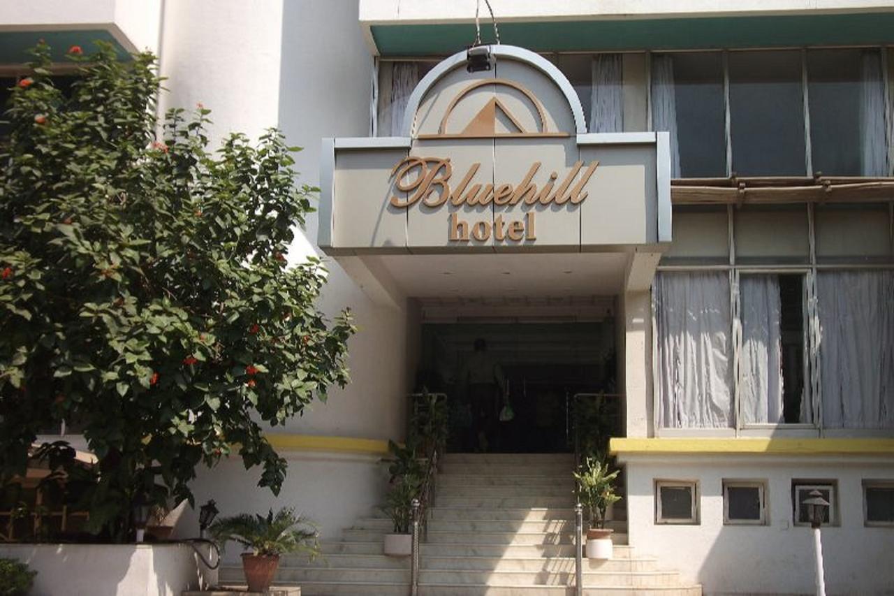 Hotel Bluehill Bhavnagar Exteriör bild
